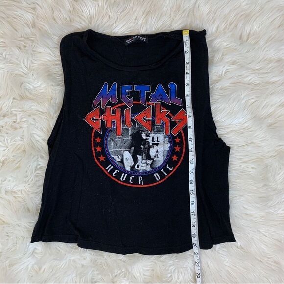 Metal Chicks black cut off graphic rocker top OSFA - Picture 5 of 9